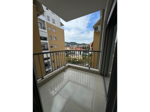 Tirane, shitet apartament 1+1 Kati 4, 67 m² 147.000 € (Rruga Ibrahim Dervishi)