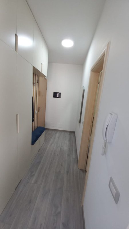 Tirane, jepet me qera apartament 2+1+Ballkon Kati 3, 96 m² 700 € (liqeni i thate)