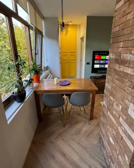 Tirane, shitet apartament 1+1 , 67 m² 190.000 € (Ekspozita, buze Lanes)