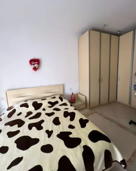 Tirane, shitet apartament 2+1+Aneks+Ballkon , 110 m² 220.000 € (Perballe me shkollen Petro Ninin)