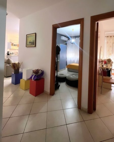 Tirane, shitet apartament 2+1+Aneks+Ballkon , 110 m² 220.000 € (Perballe me shkollen Petro Ninin)