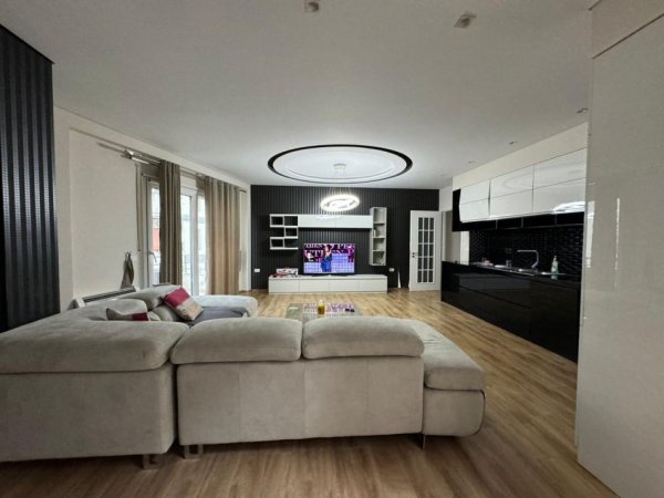 Tirane, shitet apartament 2+1+Aneks+Ballkon , 117 m² 210.000 € (Liqeni i Thate)