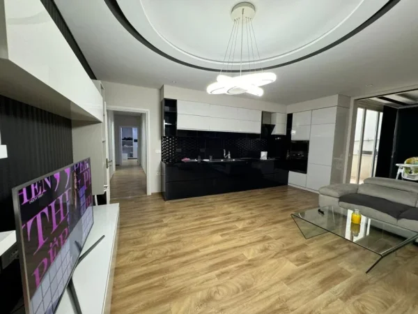 Tirane, shitet apartament 2+1+Aneks+Ballkon , 117 m² 210.000 € (Liqeni i Thate)