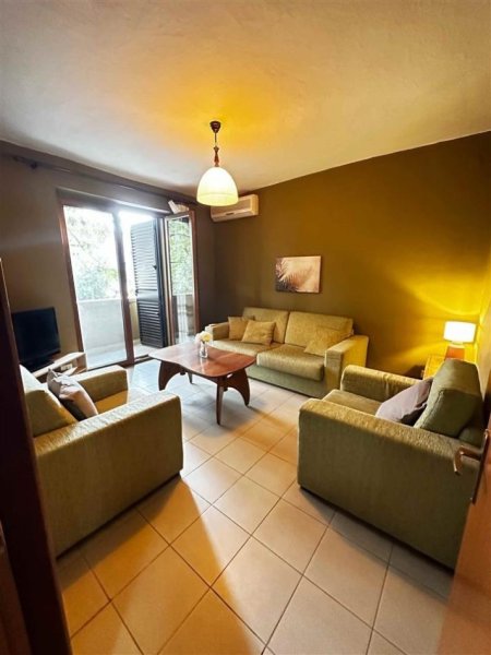 Tirane, jepet me qera apartament 1+1+Ballkon Kati 2, 56 m² 500 € 