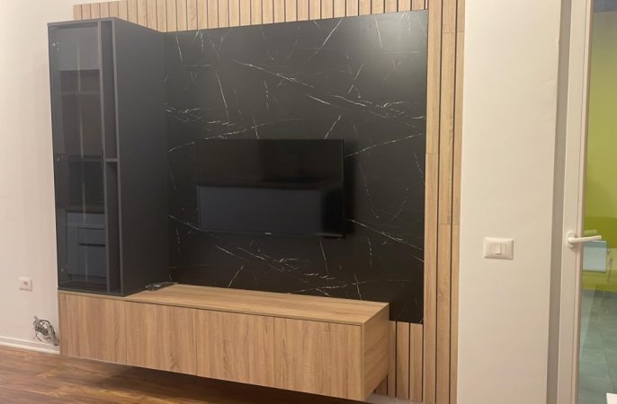 Tirane, jepet me qera apartament 1+1 Kati 10, 70 m² 400 € (Rruga tre deshmoret)