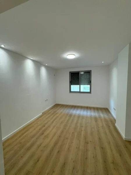Tirane, shitet apartament 2+1 Kati 3, 105 m² 175.000 € (Kodra e Diellit)