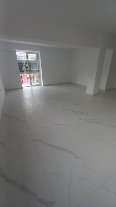 Tirane, jepet me qera ambjent biznesi Kati 1, 45 m² 800 € (sheshi willson)