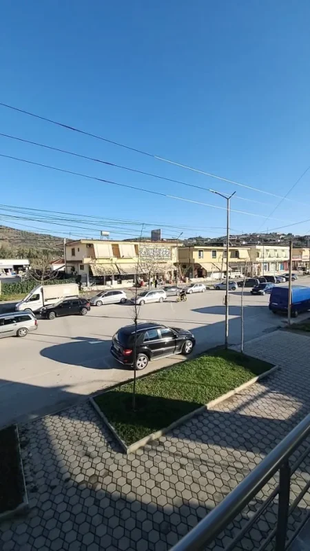 Lushnje, shes dyqan Kati 1, 350 m² (Shetitorja Stadiumit)