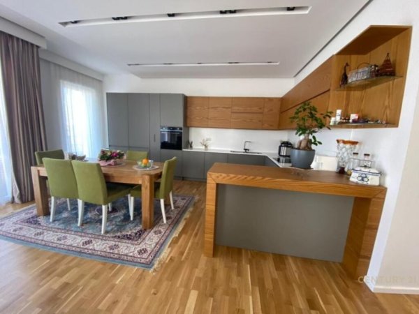 Tirane, shes apartament 2+1 , 183 m² 375.000 € (Secret Garden Residence, Qendra Tregtare TEG)