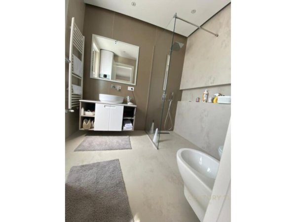 Tirane, shes apartament 2+1 , 183 m² 375.000 € (Secret Garden Residence, Qendra Tregtare TEG)