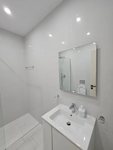 Sarande, jap me qera apartament 1+1 Kati 0, 60 m² 300 € (Apostol Cuni)