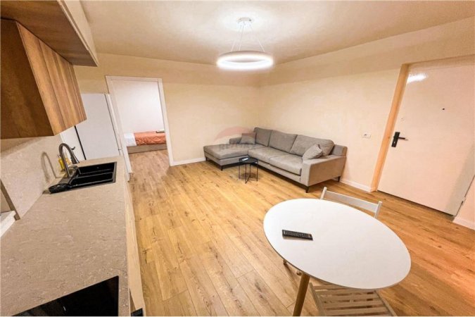 Tirane, shitet apartament 2+1 Kati 4, 57 m² 130.000 € (Rruga E Barrikadave)
