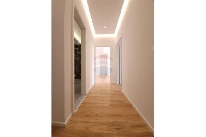 Tirane, shitet apartament 2+1 Kati 6, 94 m² 210.000 € (Rruga E Durresit)