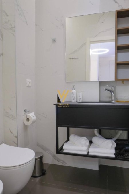 Tirane, jepet me qera apartament 2+1+Ballkon Kati 4, 100 m² 2.000 € (RRUGA E KOSOVAREVE)