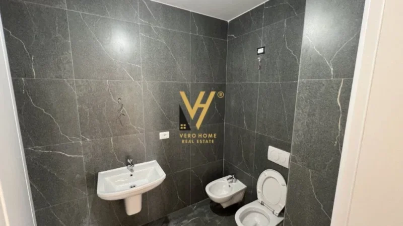 Tirane, jepet me qera zyre Kati 7, 126 m² 1.500 € (RRUGA E KOSOVAREVE)