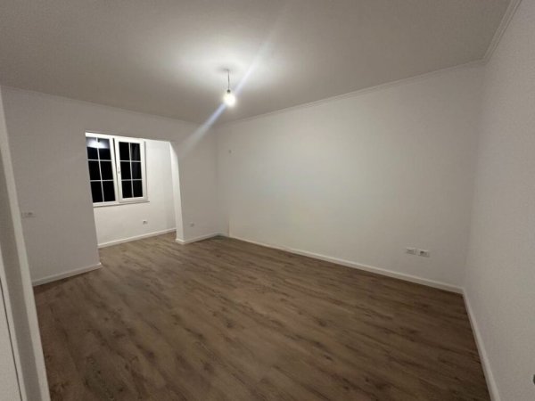 Tirane, shitet apartament 2+1+Aneks+Ballkon Kati 3, 72 m² 145.000 € (21 Dhjetori)