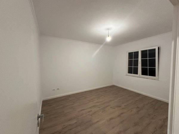 Tirane, shitet apartament 2+1+Aneks+Ballkon Kati 3, 72 m² 145.000 € (21 Dhjetori)