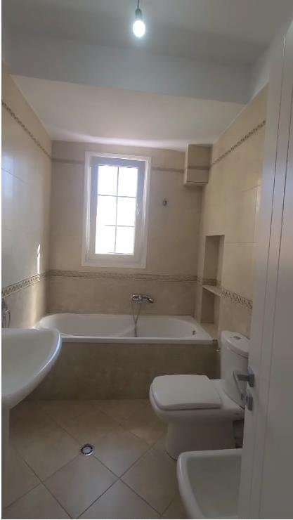 Tirane, shitet apartament 2+1+Aneks+Ballkon Kati 3, 72 m² 145.000 € (21 Dhjetori)