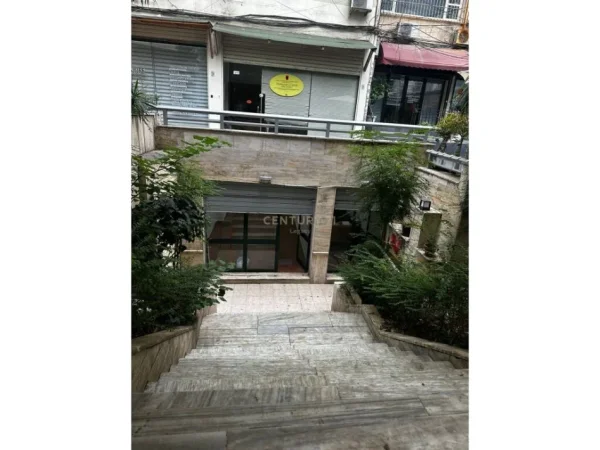 Tirane, shitet apartament 1+1 Kati 1, 20 m² (gjykata e tiranes)