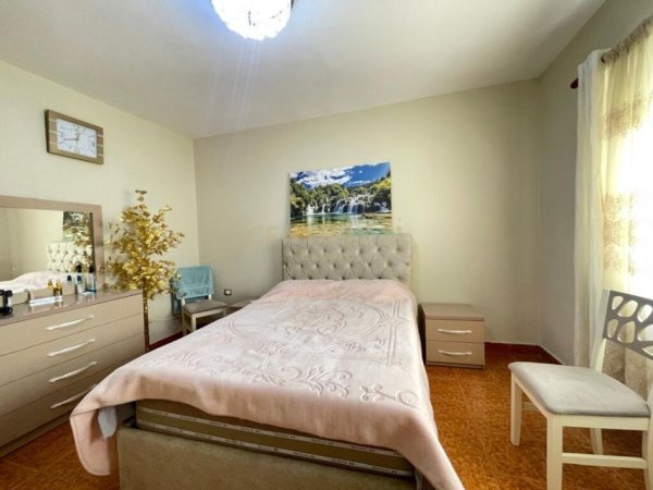 Tirane, shitet apartament 2+1 Kati 4, 70 m² 130.000 € (rruga e durresit)