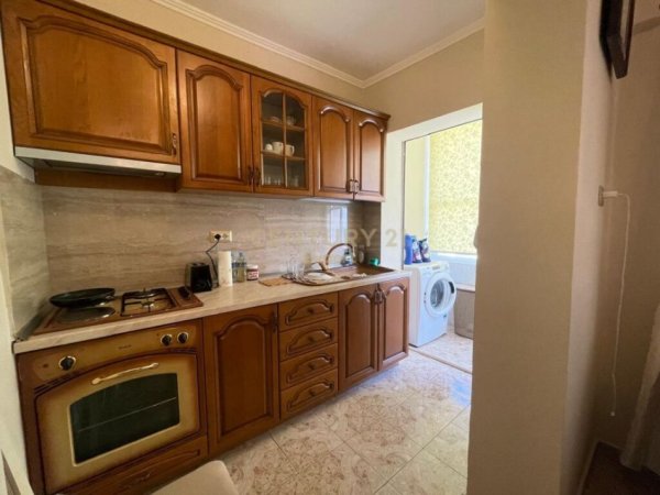 Tirane, shitet apartament 2+1 Kati 4, 70 m² 130.000 € (rruga e durresit)