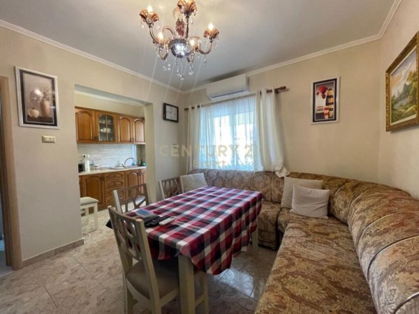 Tirane, shitet apartament 2+1 Kati 4, 70 m² 130.000 € (rruga e durresit)