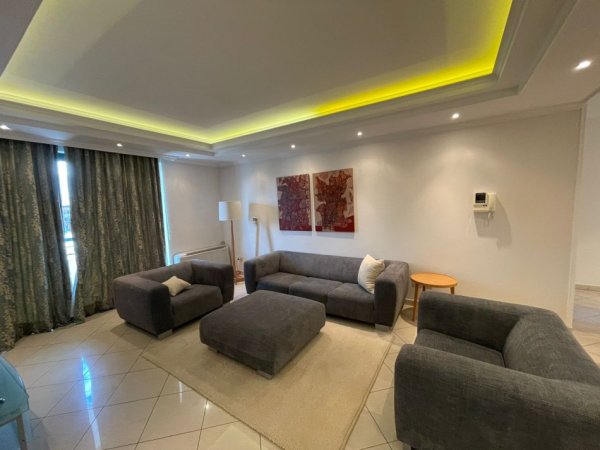 Tirane, jepet me qera , 102 m² 550 € 