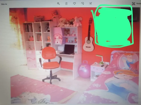 Tirane, Shes dhome gjumi per femije, per vajza, ngjyre roze me pana 250 €