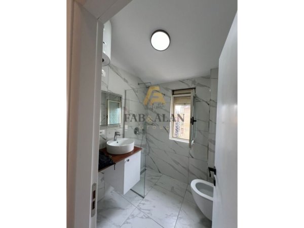 Durres, shitet apartament 1+1 Kati 8, 72 m² 95.000 € (Plazh Durres)