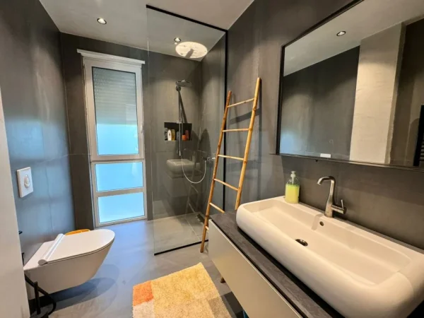 Durres, shitet apartament 2+1 Kati 1, 104 m² 390.000 € (SAN PIETRO)