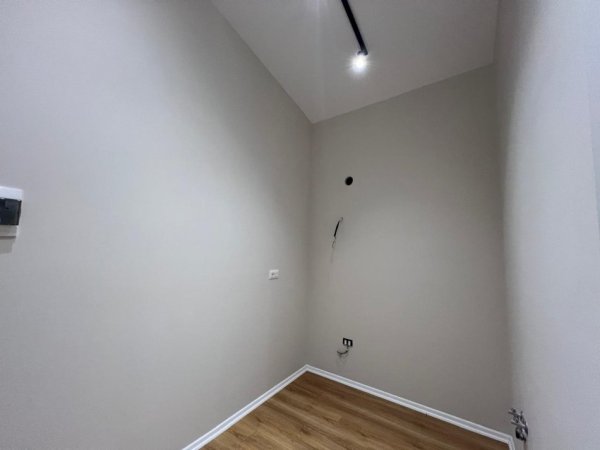 Durres, shitet apartament 1+1 Kati 8, 66 m² 97.000 € (Durres)