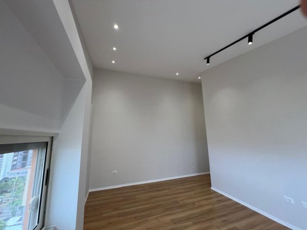 Durres, shitet apartament 1+1 Kati 8, 66 m² 97.000 € (Durres)