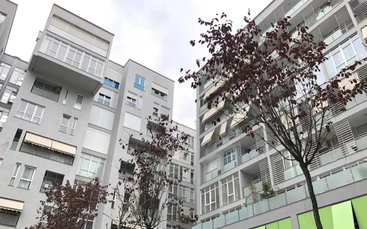 Tirane, shitet apartament 2+1 Kati 5, 114 m² 335.000 € (komuna e parisit , kompleksi kika 2)