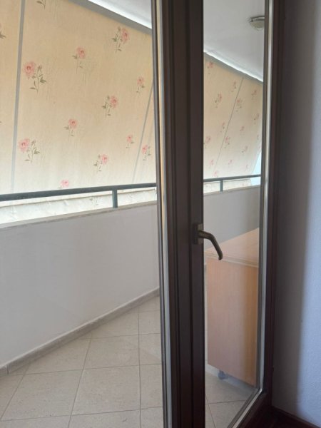 Tirane, jepet me qera apartament 2+1+Aneks+Ballkon Kati 6, 110 m² 600 € (Bulevardi Zogu i 1 . prane new york bar)