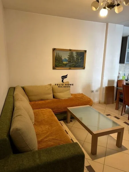 Tirane, jepet me qera apartament 2+1 Kati 2, 95 m² 600 € (SELVIA)