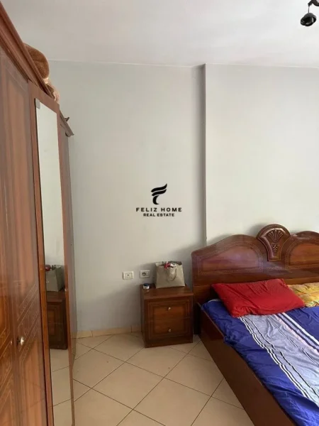 Tirane, jepet me qera apartament 2+1 Kati 2, 95 m² 600 € (SELVIA)