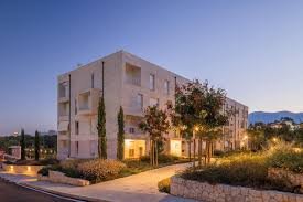 Tirane, shitet apartament 1+1+Aneks+Ballkon Kati 2, 60 m² 140.000 € (park life , sauk , liqeni artificial)