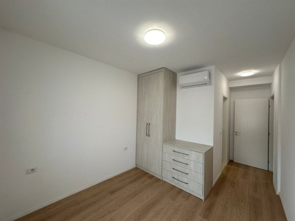 Tirane, jepet me qera apartament 2+1+Ballkon Kati 3, 97 m² 750 € (Kodra e Diellit)