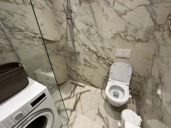 Tirane, jepet me qera apartament 2+1+Ballkon Kati 3, 97 m² 750 € (Kodra e Diellit)