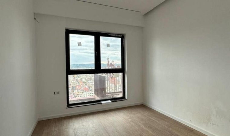 Tirane, jepet me qera ambjent biznesi Kati 8, 100 m² 1.200 € (tek Ish-Fusha e Aviacionit)