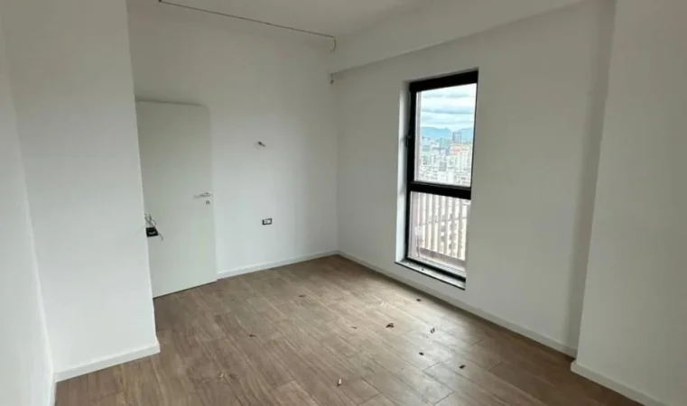 Tirane, jepet me qera ambjent biznesi Kati 8, 100 m² 1.200 € (tek Ish-Fusha e Aviacionit)