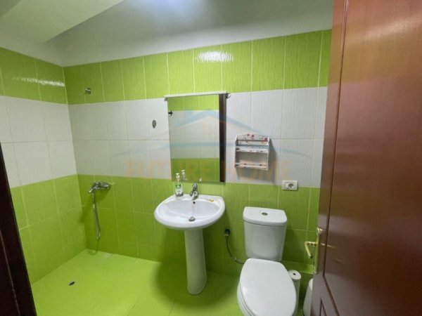 Korce, shitet apartament 2+1+Ballkon Kati 6, 99 m² 68.500 € (Lagjia 18)