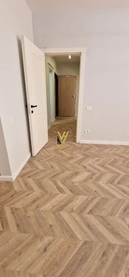 Tirane, shitet apartament 1+1+Ballkon Kati 4, 71 m² 125.000 € (KODRA E DIELLIT)