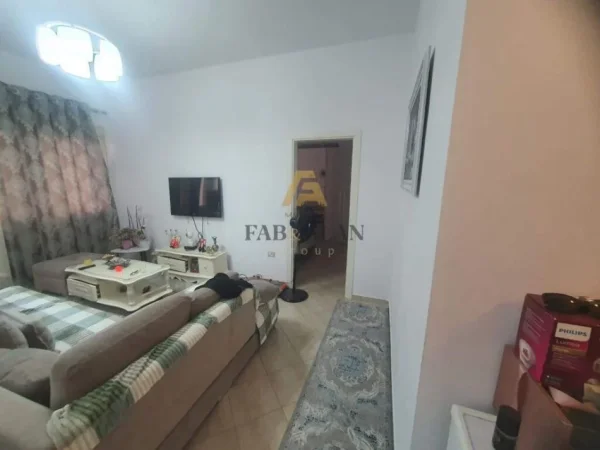 Tirane, shitet apartament 1+1 Kati 1, 69 m² 80.000 € (Fresku, fillimi i rruges se Thesarit)