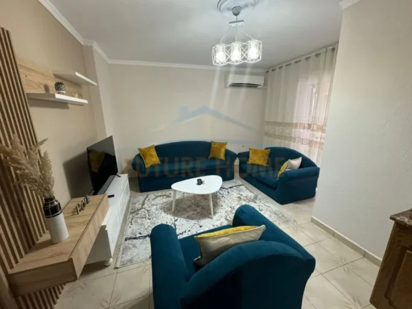 Korce, shitet apartament 2+1 Kati 5, 70 m² 54.000 € (Lagjia 7)