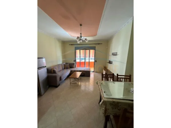 Tirane, jepet me qera apartament 2+1+Aneks Kati 7, 92 m² 450 € (Unaza e Re)