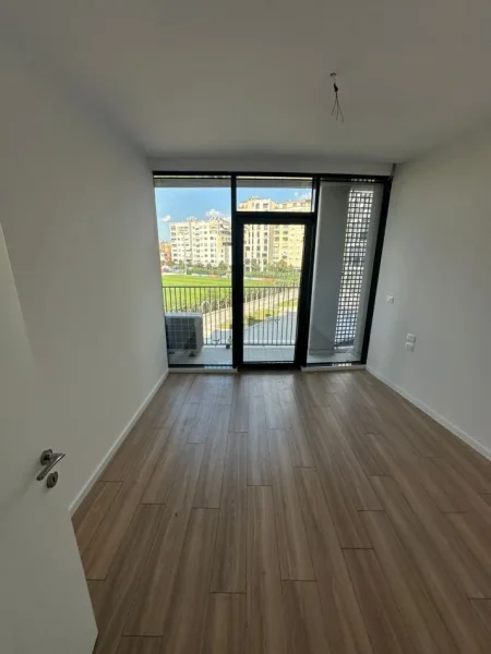 Tirane, jepet me qera apartament 1+1+Ballkon Kati 2, 65 m² 650 € (Liqeni Artificial)