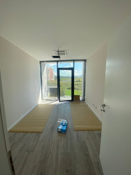 Shqiperi, jepet me qera zyre Kati 3, 124 m² 1.100 € (Liqeni Artficial)