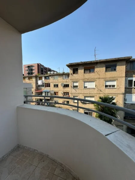 Durres, shitet apartament 2+1 Kati 3, 115.000 € 