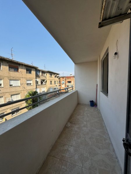 Durres, shitet apartament 2+1 Kati 3, 115.000 € 